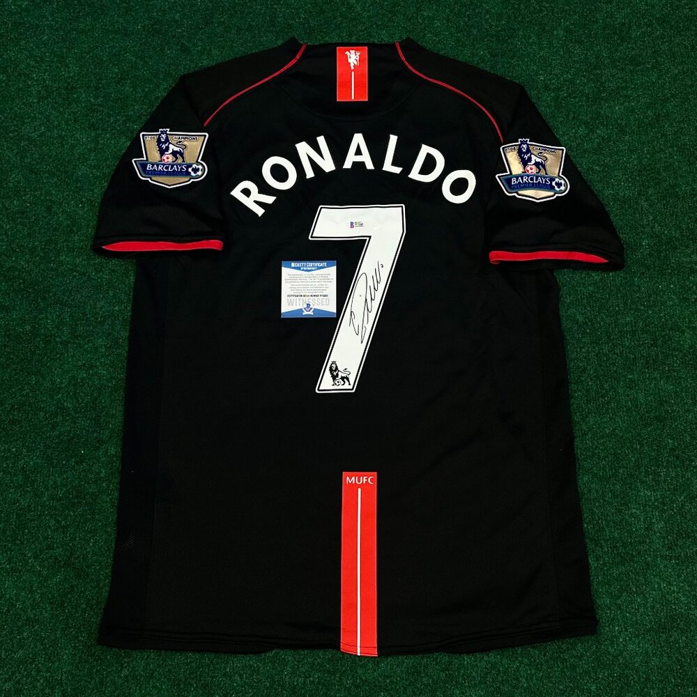 Cristiano Ronaldo Signed Manchester United Jersey Beckett Witnessed BAS COA